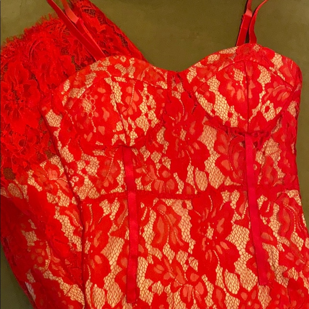 🎉 5 for $25 🎉 Red lace dress